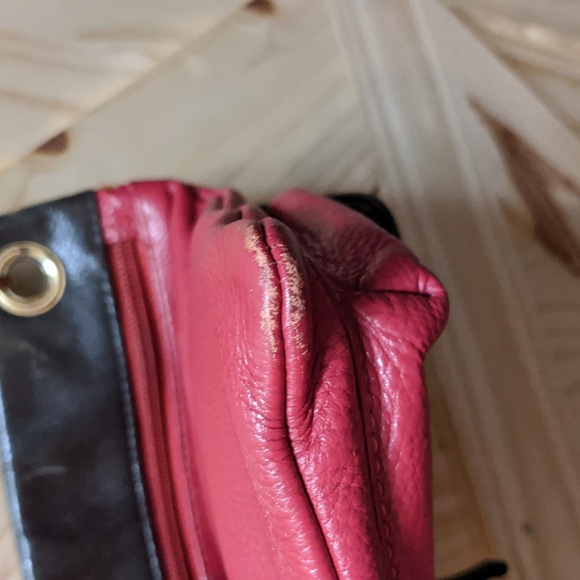 🌟Americana By Sharif Red Pebbled & Brown Leather Crossbody🌟 - Picture 14 of 16